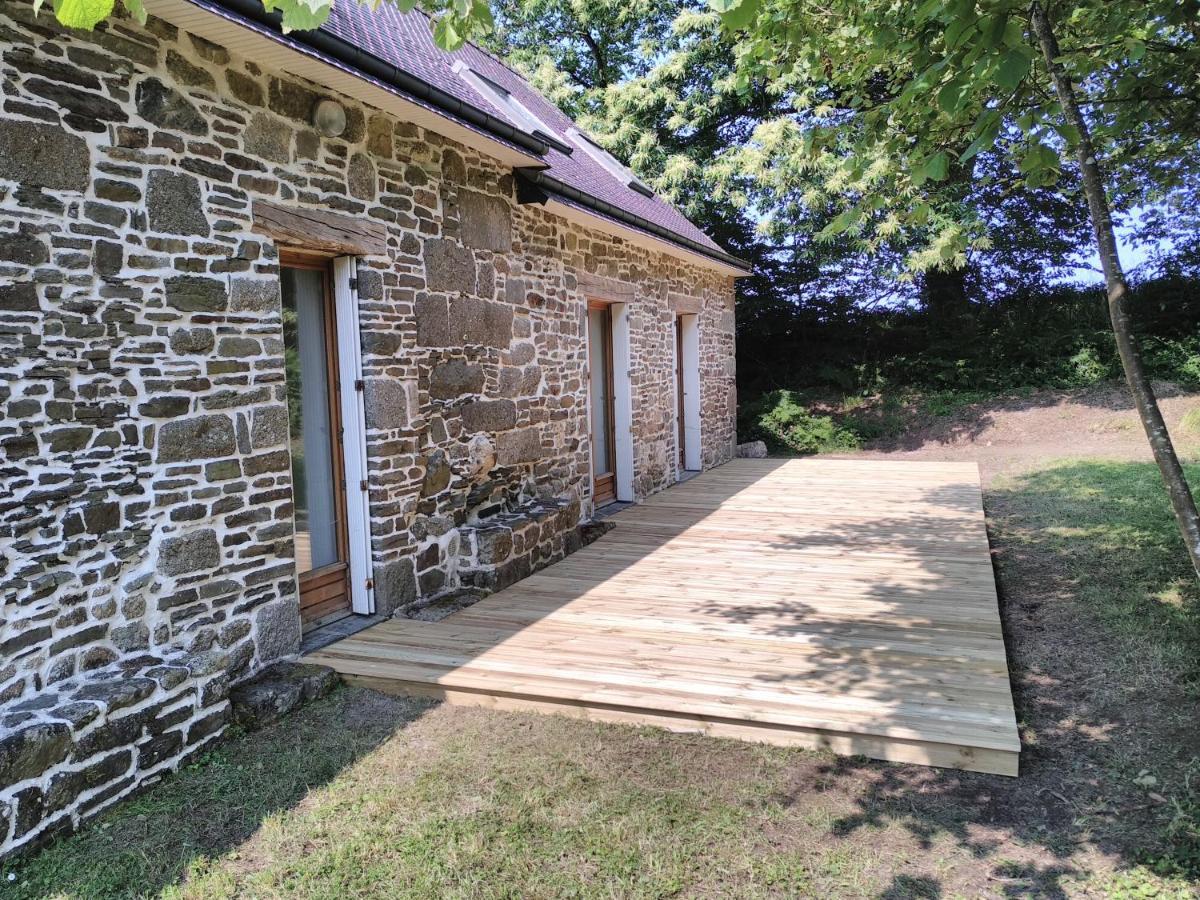 Villa Le Botcol à Plouguernével Extérieur photo