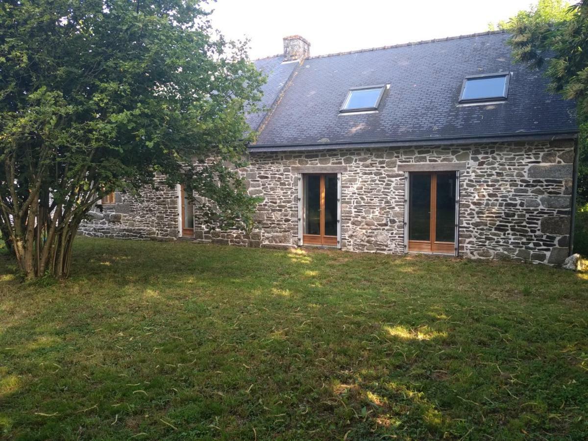 Villa Le Botcol à Plouguernével Extérieur photo